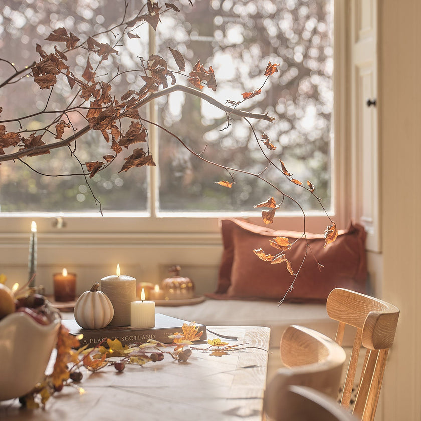 Herbstliche Gemütlichkeit und Deko-Ideen in Braun, Creme-weiß und Terrakotta