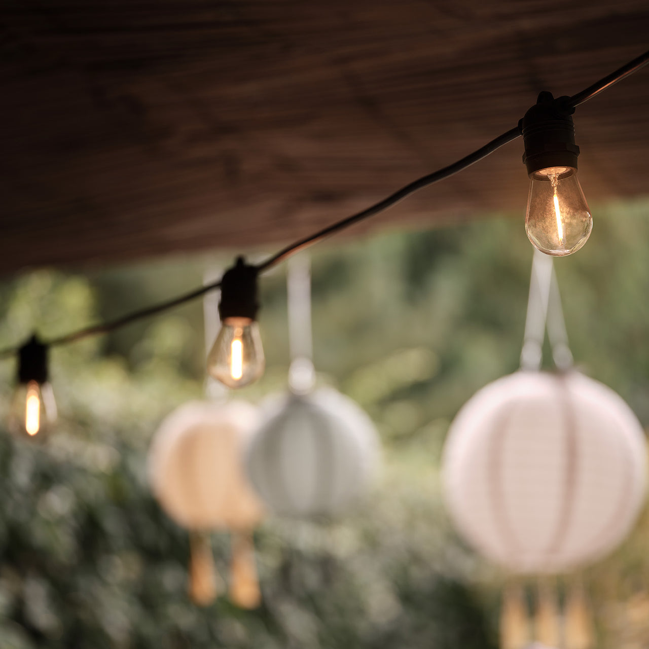 Ultimate Connect 10m 20er LED Lichterkette Glühbirnen warmweiß koppelbar schwarzes Kabel