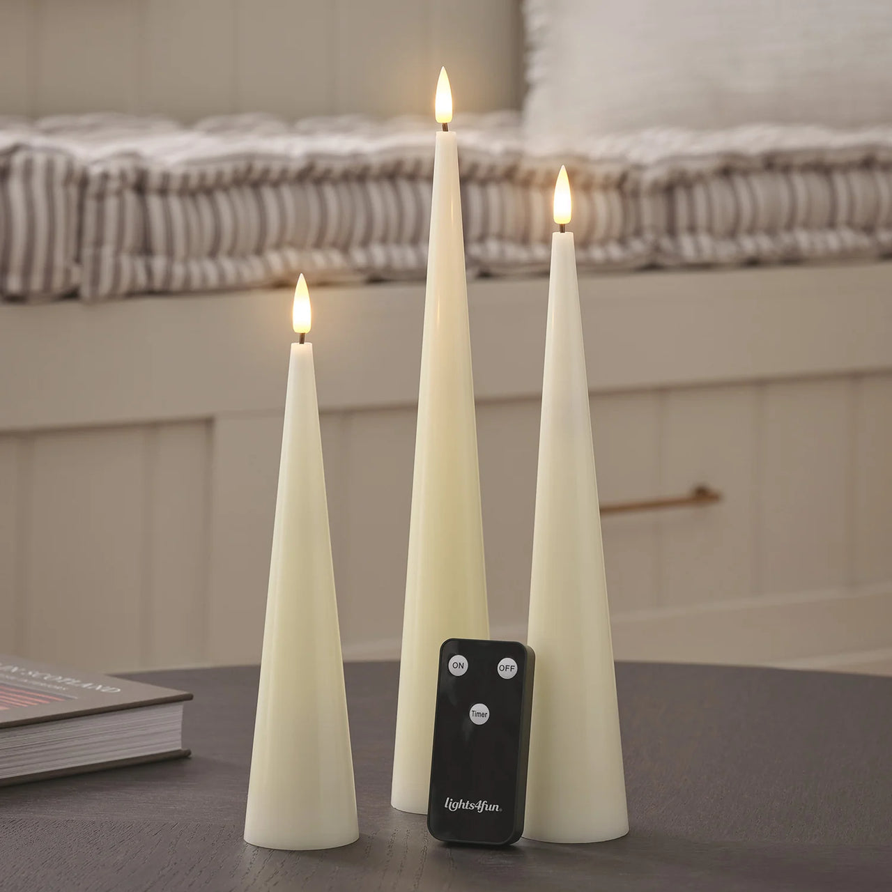 3er Set TruGlow® LED Kerzen in Kegelform elfenbeinfarben