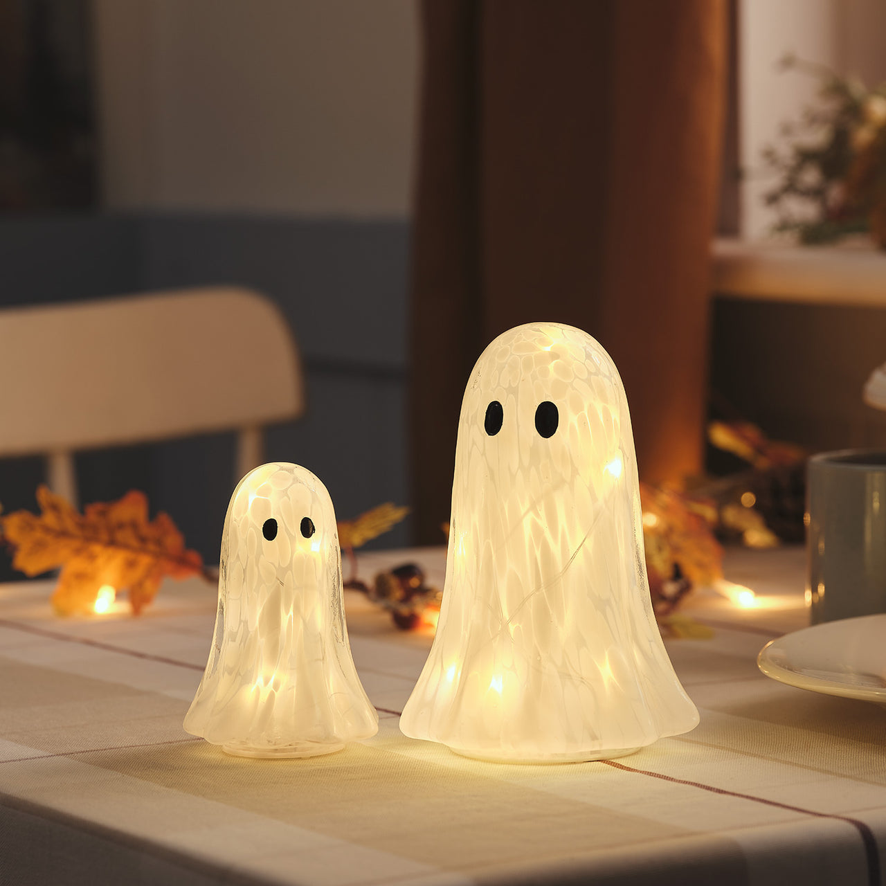 2er Set Gertie LED-Halloween-Geister aus Konfettiglas mit Timer beleuchtet