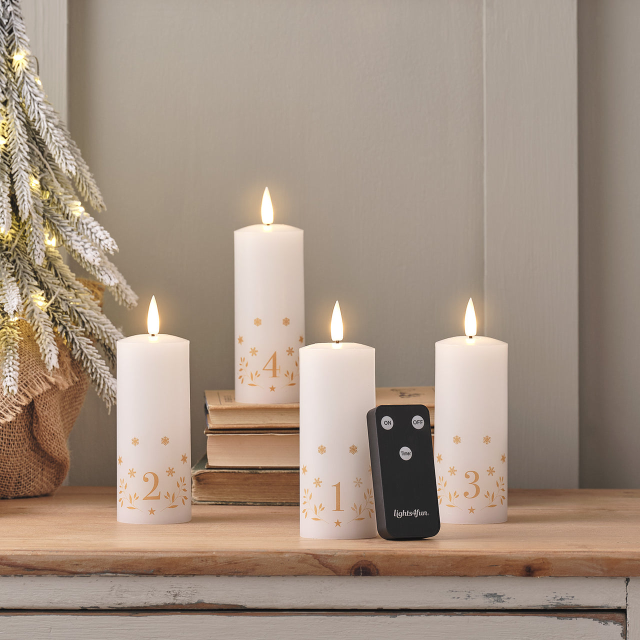 40cm Eukalyptus Weihnachtskranz beleuchtet inkl. Kerzenständer & 4er Set TruGlow® LED Adventskerzen