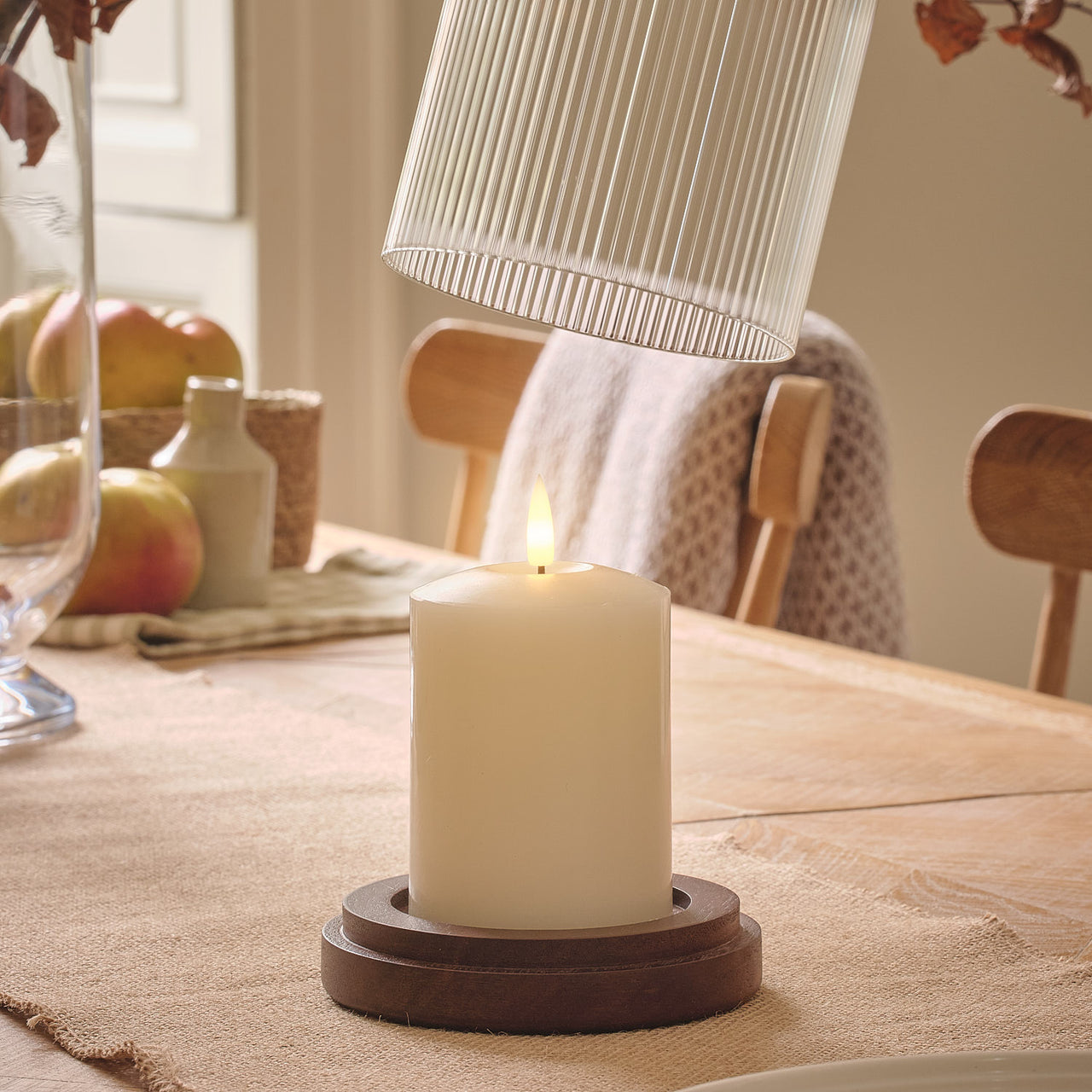 TruGlow® LED-Windlicht aus geriffeltem Glas mit Fernbedienung
