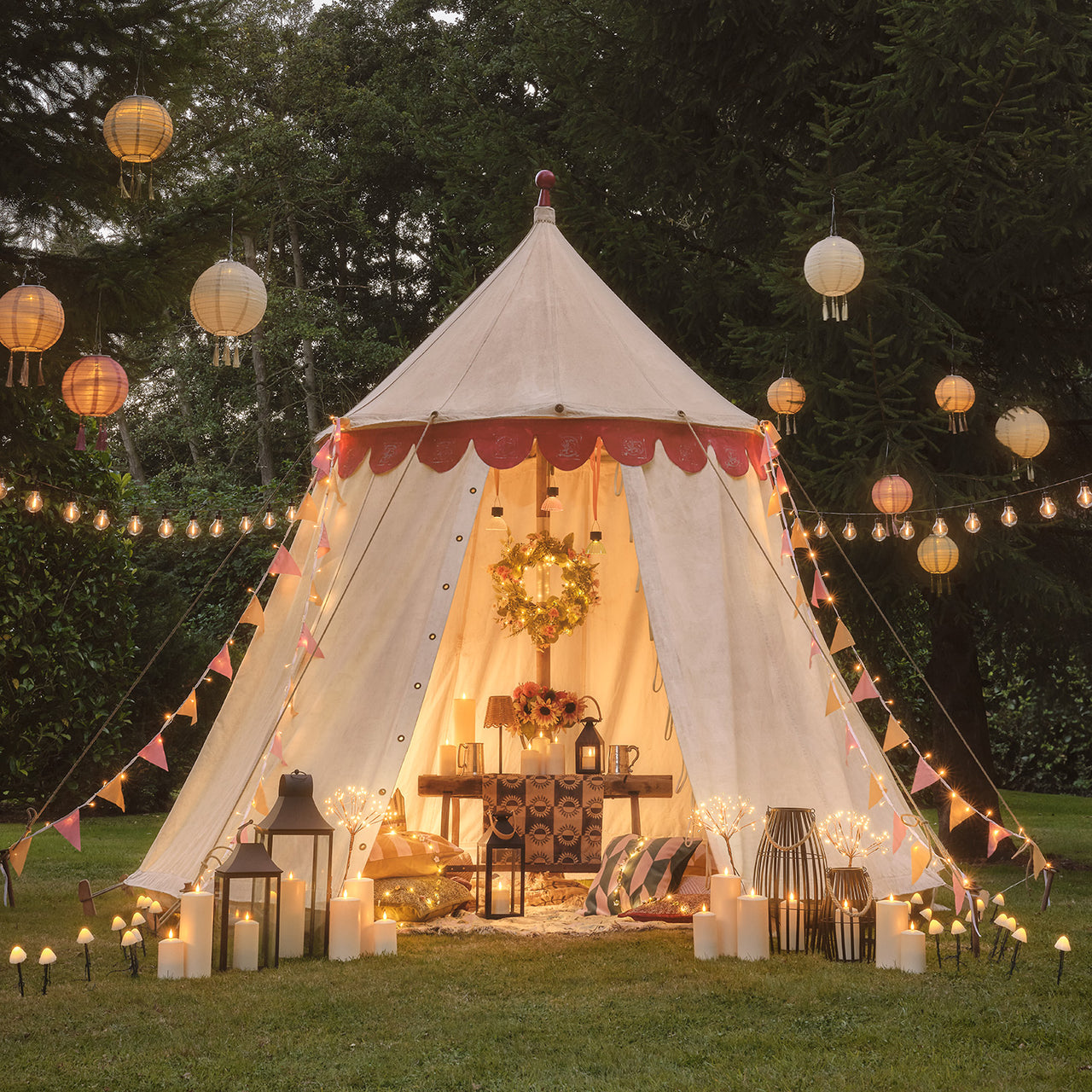 Beleuchteter 40cm LED‑Frühlingskranz mit Gänseblümchen & Timer im Festzelt