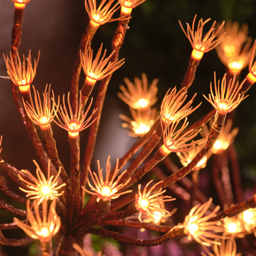 Solar-Gartenstecker Pusteblume mit 25 warmweißen LEDs Nahaufnahme
