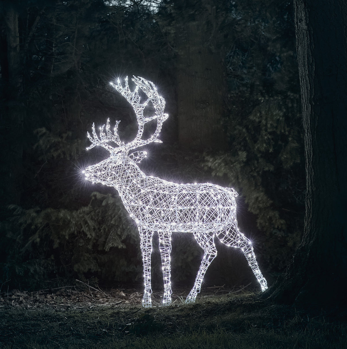 Weißes Solar-LED-Rentier Arkendale 180 cm mit zweifarbigen LEDs und Fernbedienung