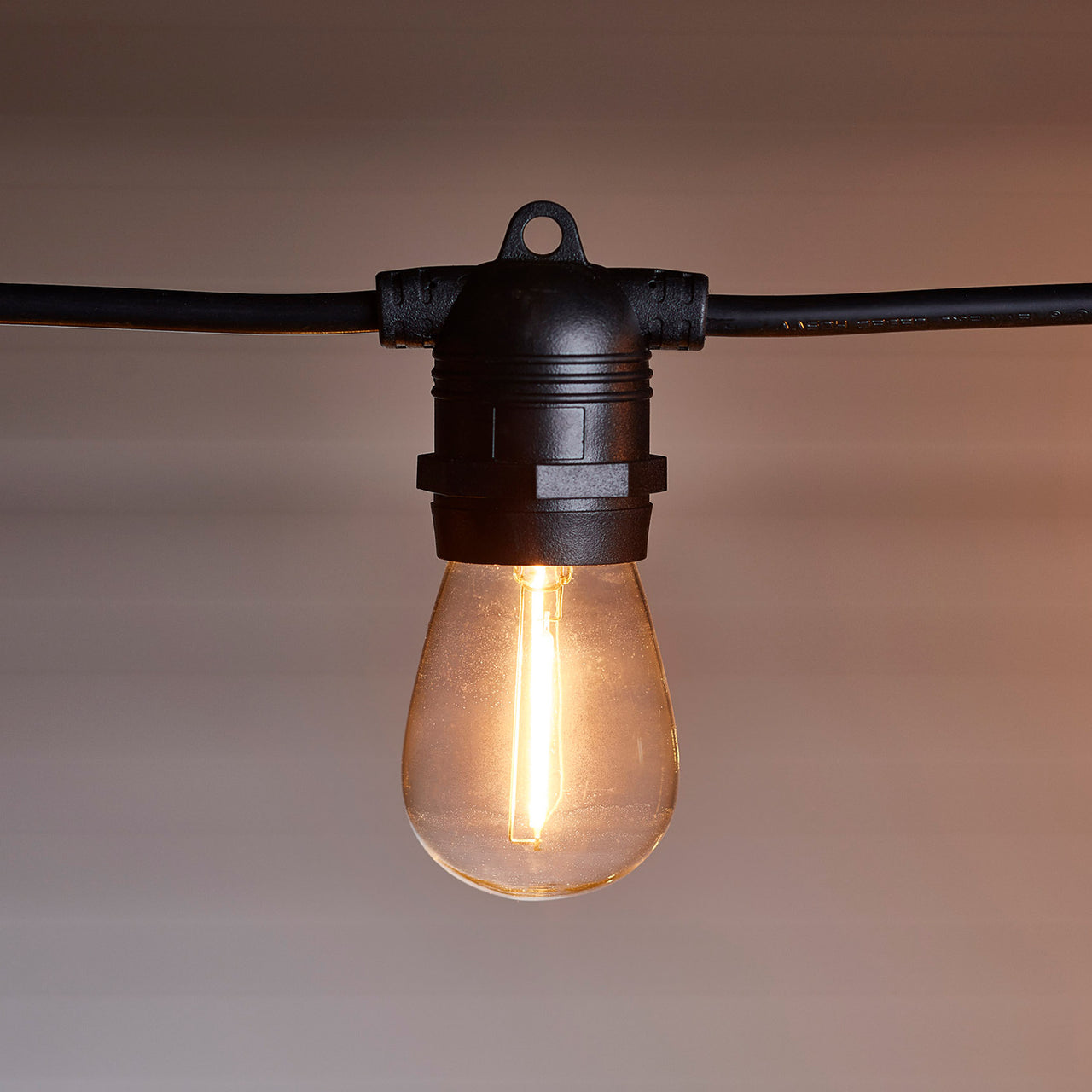 Ultimate Connect 80m 160er LED Lichterkette Glühbirnen warmweiß koppelbar schwarzes Kabel