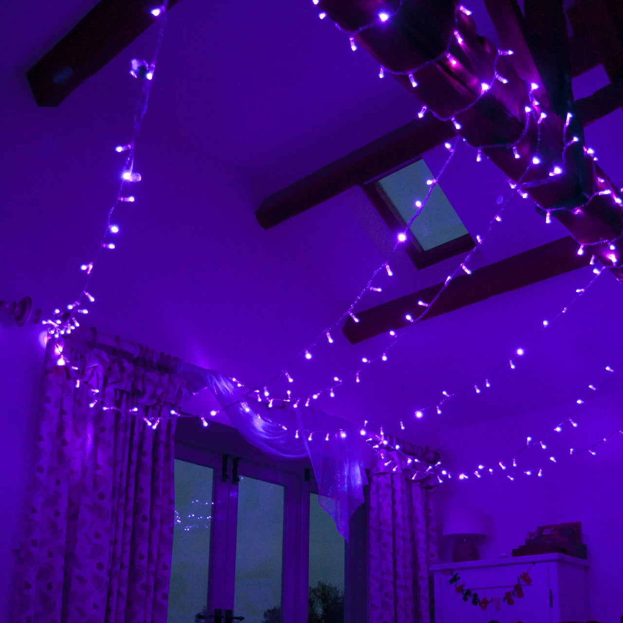 100er LED Lichterkette lila transparentes Kabel koppelbar 10m